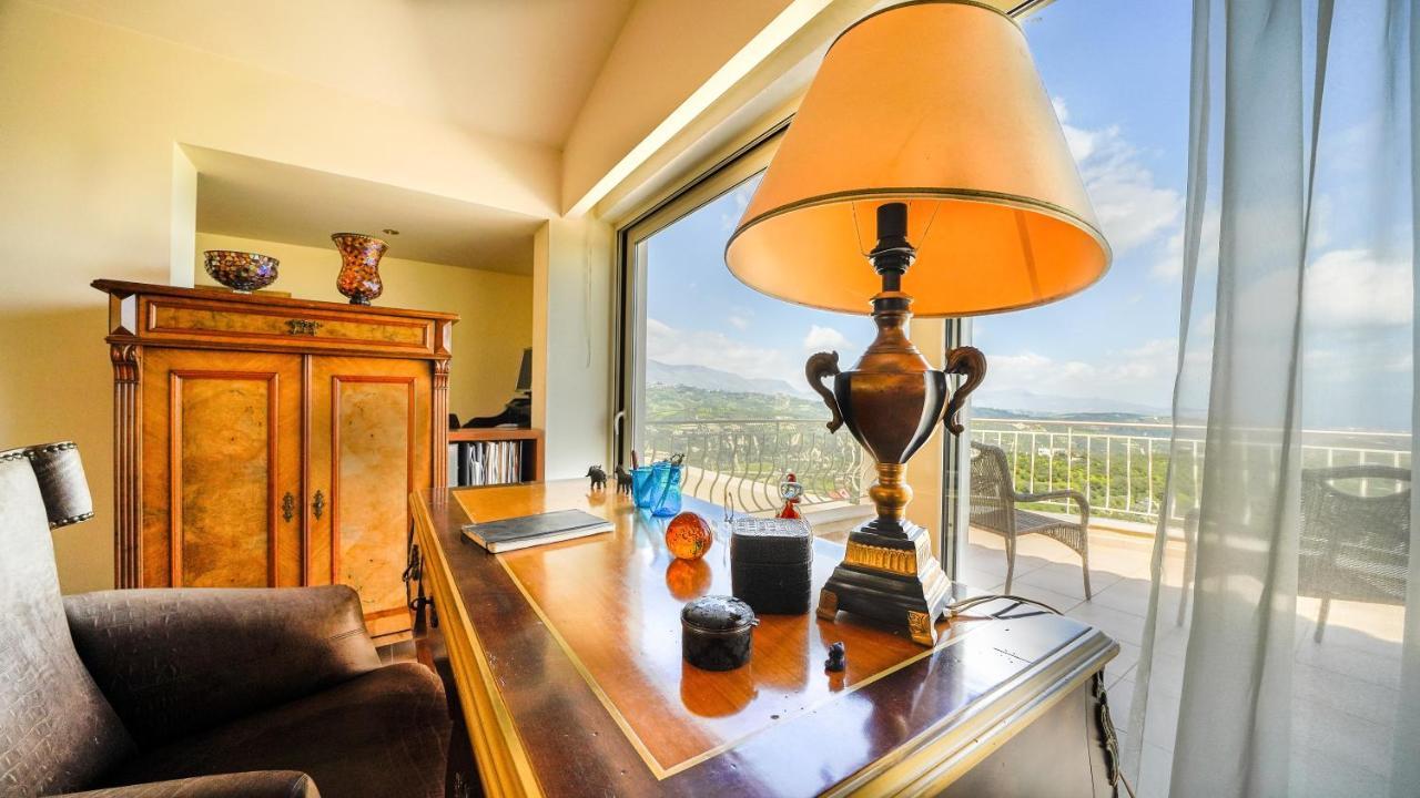 Luxury Villa Allure Dhafnes المظهر الخارجي الصورة