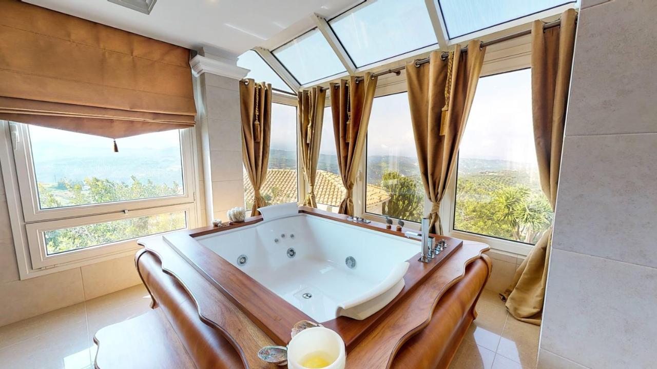 Luxury Villa Allure Dhafnes المظهر الخارجي الصورة