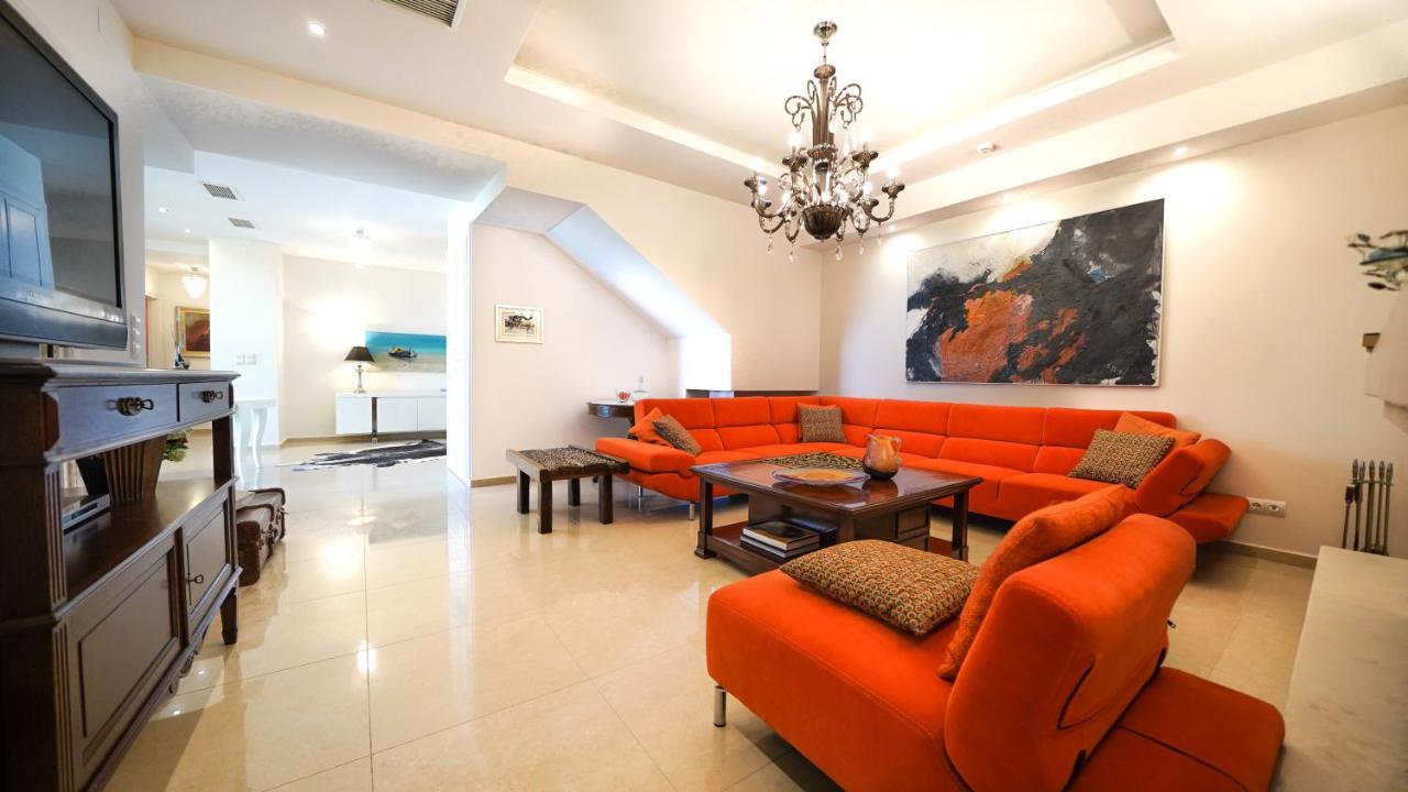 Luxury Villa Allure Dhafnes المظهر الخارجي الصورة