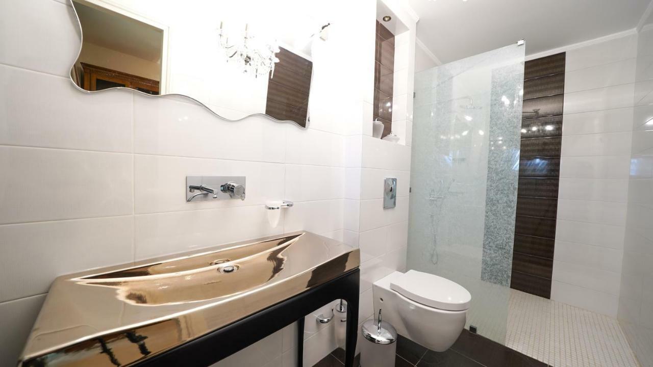 Luxury Villa Allure Dhafnes المظهر الخارجي الصورة